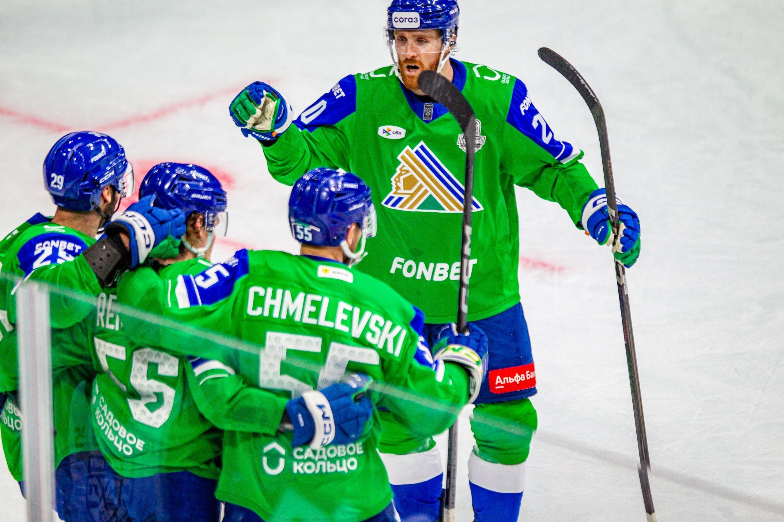 «Салават Юлаев» победил «Сибирь» в первом матче серии плей-офф