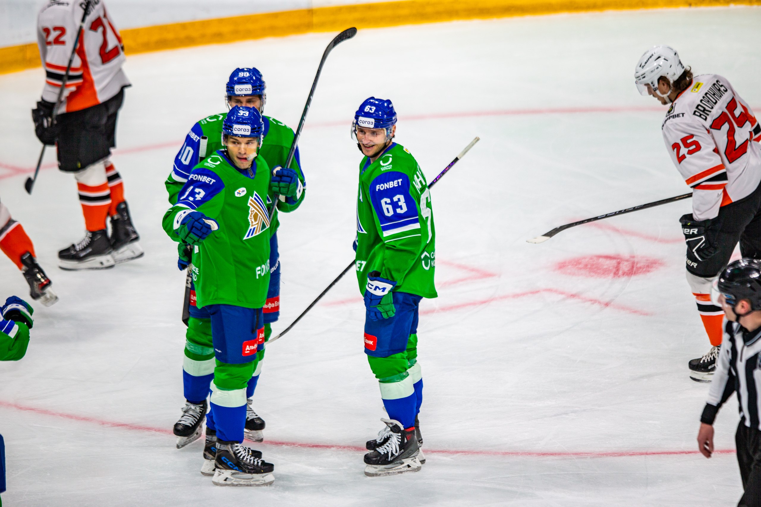 «Салават Юлаев» победил «Амур», Вязовой впервые в КХЛ сыграл на ноль