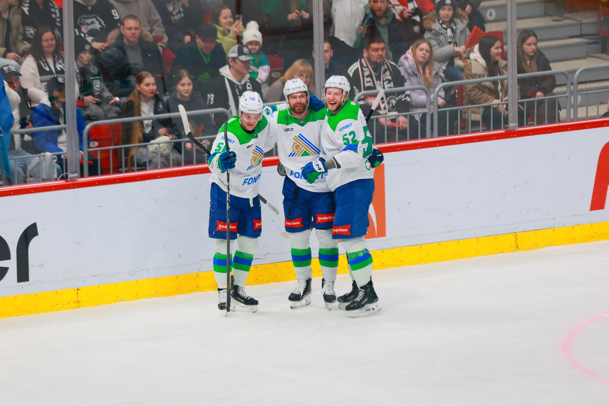 «Салават Юлаев» победил «Трактор» в Челябинске