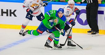 «Салават Юлаев» уступил в овертайме «Металлургу»