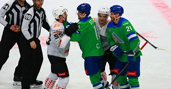 «Салават Юлаев» в Уфе уступил «Авангарду»