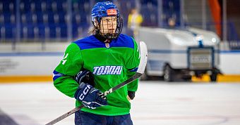 Матвей Карасёв: «В третьем периоде мы начали реализовывать моменты и забили пару шайб» Матвей Карасёв: «В третьем периоде мы начали реализовывать моменты и забили пару шайб»