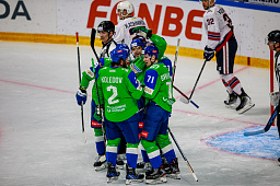 «Салават Юлаев» обыграл «Нефтехимик», Бабенко и Комаров забросили дебютные шайбы в КХЛ