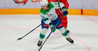 «Салават Юлаев» в гостях уступил «Автомобилисту»