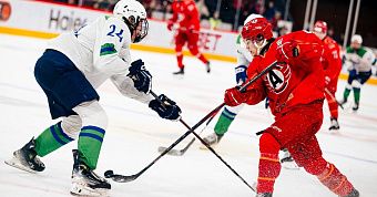 «Толпар» уступил «Авто» в овертайме в Екатеринбурге «Толпар» уступил «Авто» в овертайме в Екатеринбурге