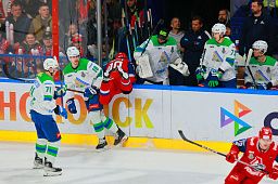 «Салават Юлаев» уступил «Локомотиву» в первом матче серии