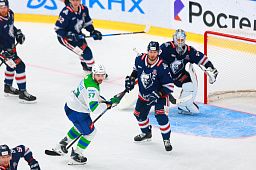 «Салават Юлаев» уступил на выезде «Нефтехимику»