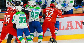 «Салават Юлаев» уступил «Автомобилисту» в первом матче серии