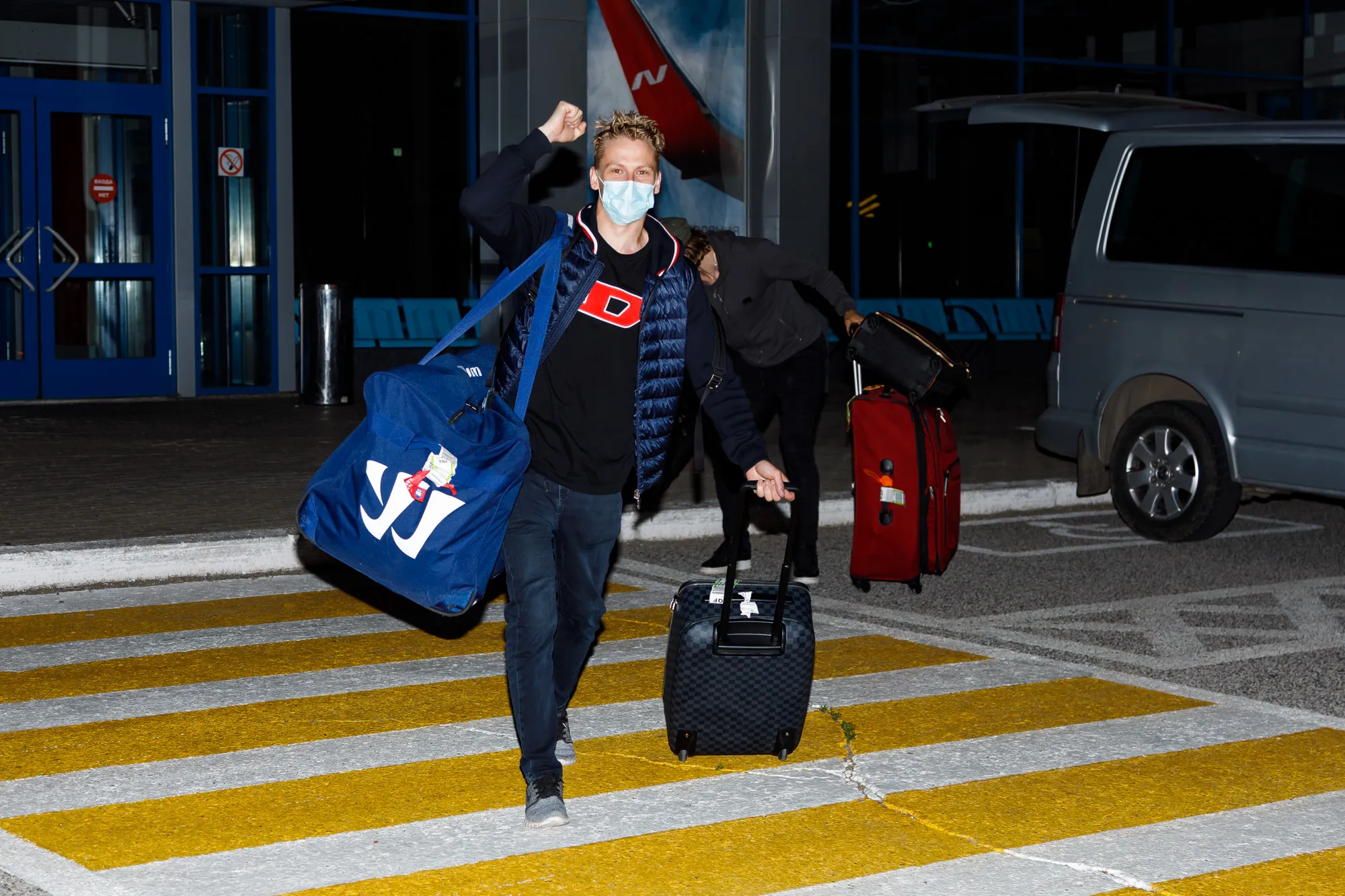 Иностранные тренеры и игроки вернулись в Уфу