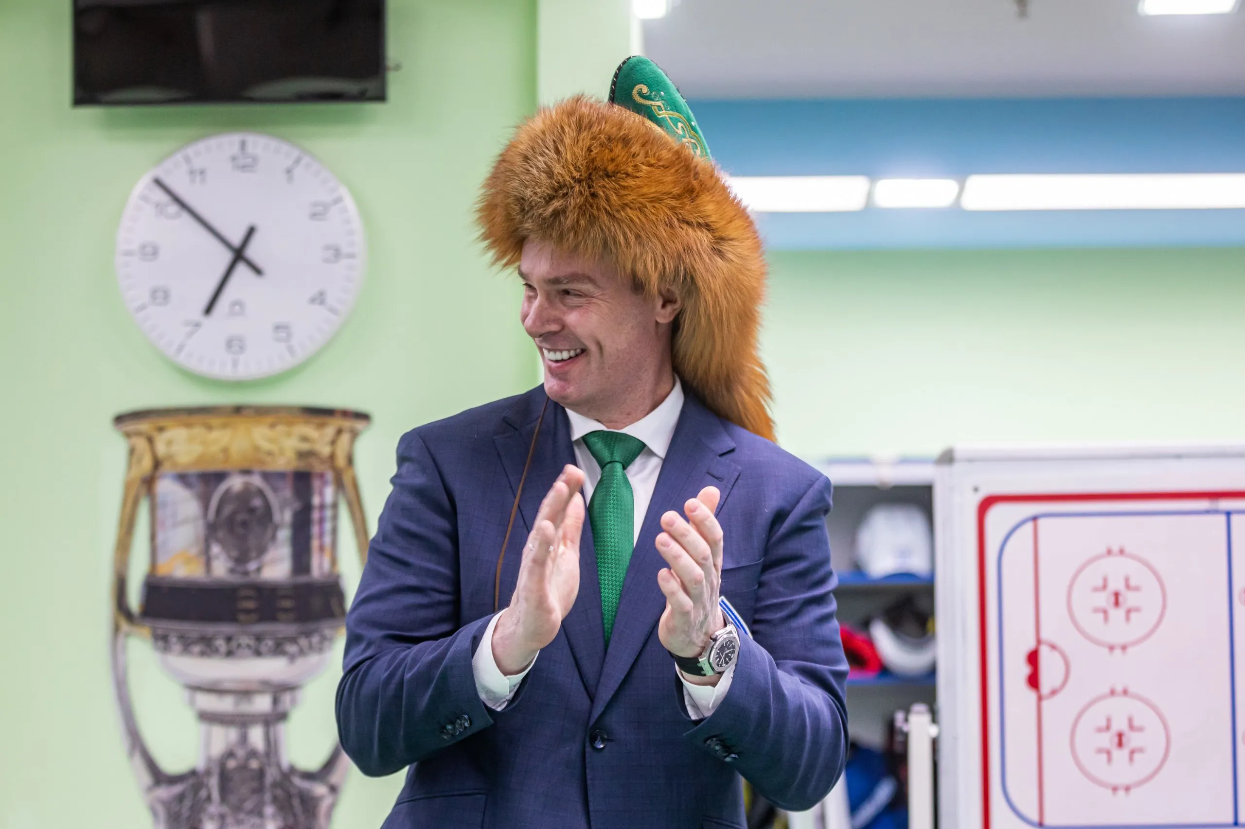 Козлов: «Говорили с Фёдоровым о снятии вратаря в овертайме» Козлов: «Говорили с Фёдоровым о снятии вратаря в овертайме»