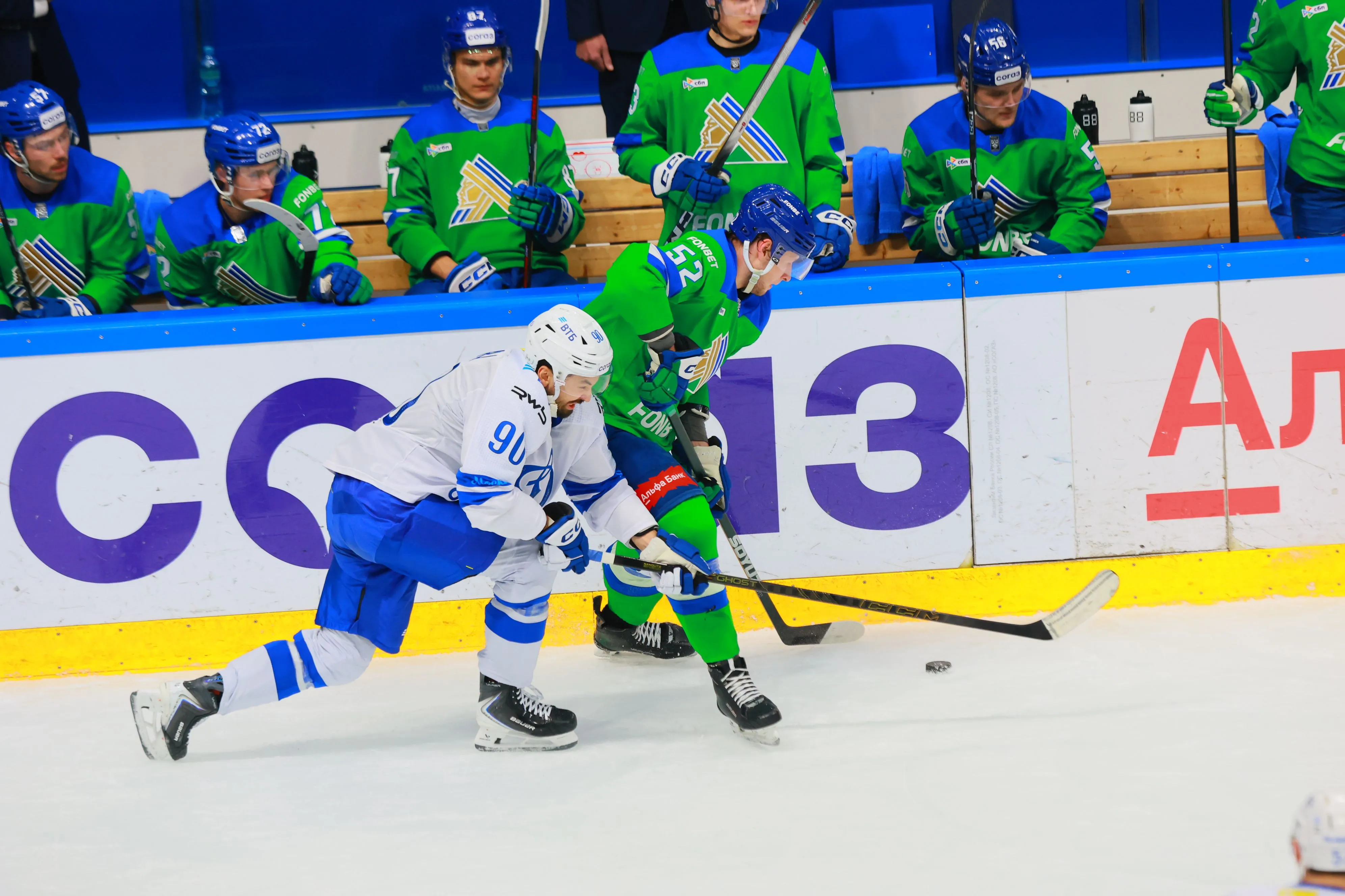 «Салават Юлаев» по буллитам уступил «Динамо» 