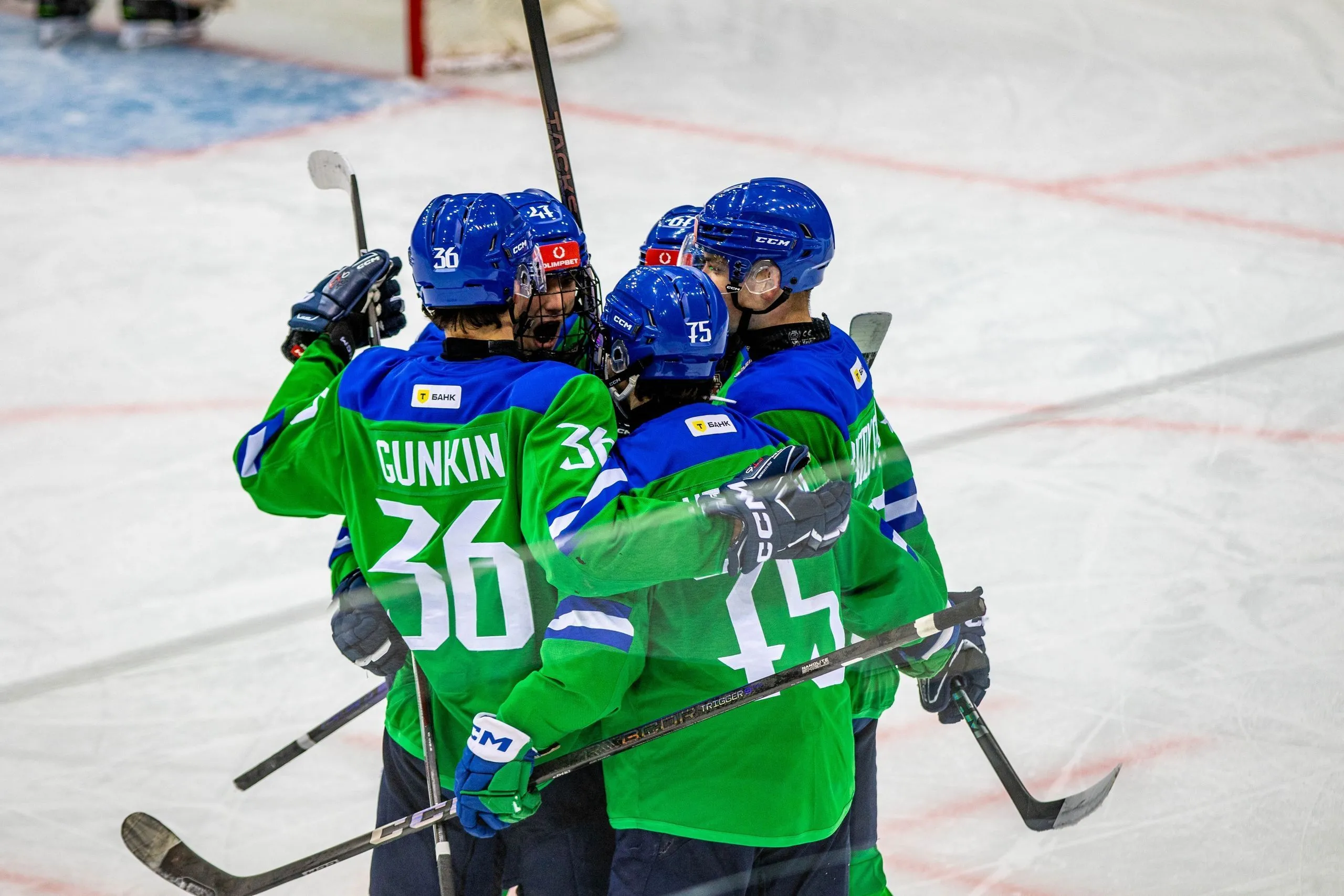 «Толпар» оказался сильнее «Белых Медведей»