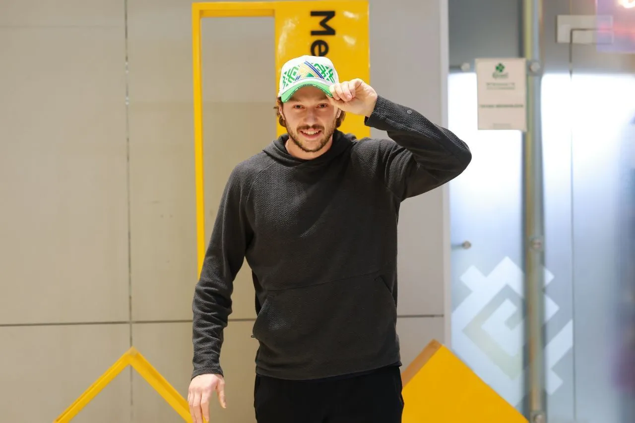 Девин Броссо: «У «Салавата» молодая и талантливая команда. С нетерпением жду, когда со всеми познакомлюсь»