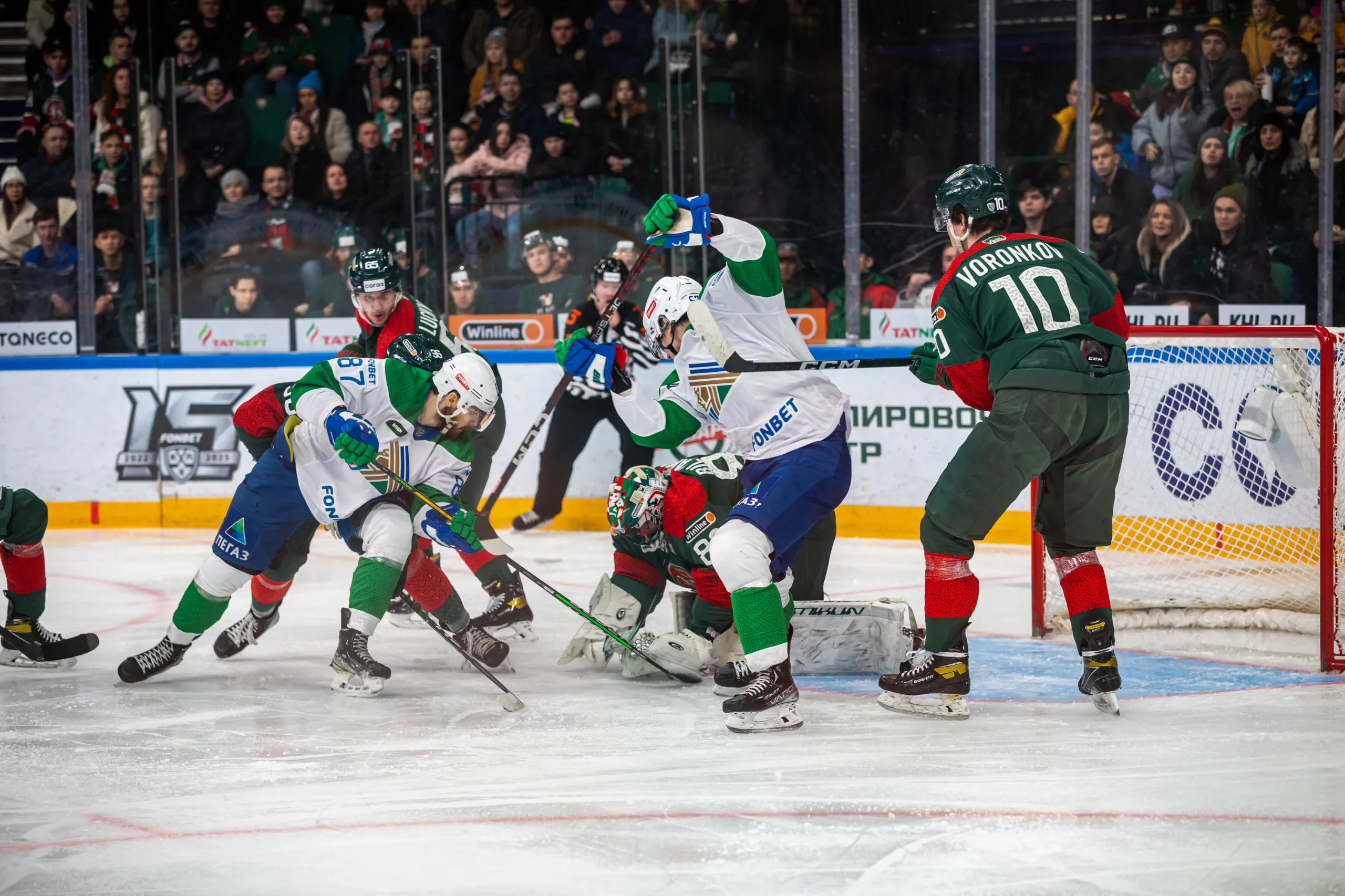 «Салават Юлаев» уступил «Ак Барсу» в гостях